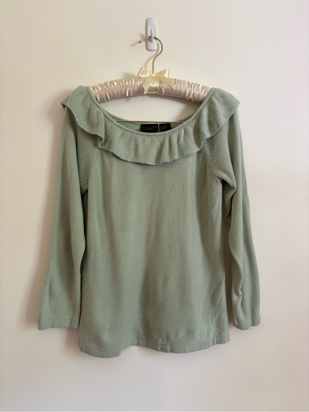 Tailor B. Moss Ruffled Scoop Neck Long-Sleeve Sweater Top - Sage Green